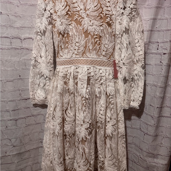 Ivy City Co Cream Floral Lace Dress XS - 0 - Picture 10 of 13